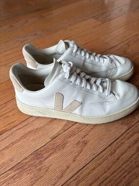 Veja White Leather V12 Sneakers with Beige Suede